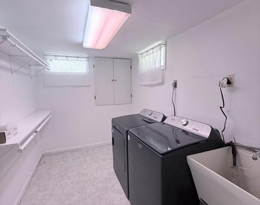 25 Greenview Avenue - Photo Thumbnail 4