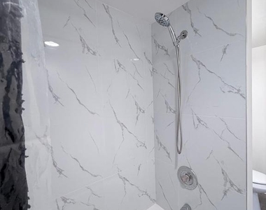 25 Greenview Avenue - Photo Thumbnail 11