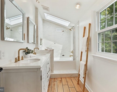 9223 Old Court - Photo Thumbnail 45