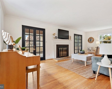 9223 Old Court - Photo Thumbnail 12