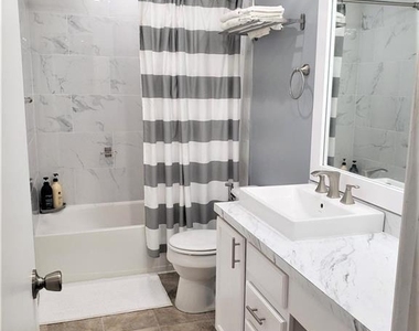 2960 Donnell Dr - Photo Thumbnail 9
