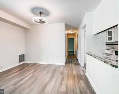 101 Fitz Court - Photo Thumbnail 5