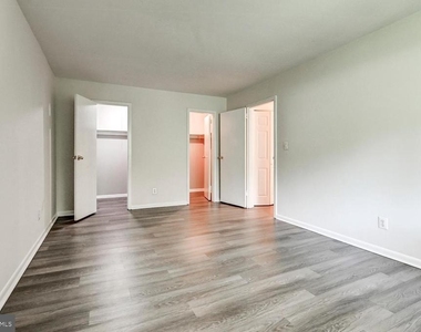 101 Fitz Court - Photo Thumbnail 13