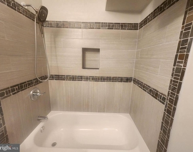 303 Folcroft Street - Photo Thumbnail 6
