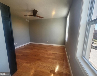 303 Folcroft Street - Photo Thumbnail 4