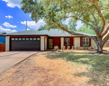 1704 Foxfire Dr - Photo Thumbnail 1