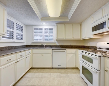 1704 Foxfire Dr - Photo Thumbnail 8