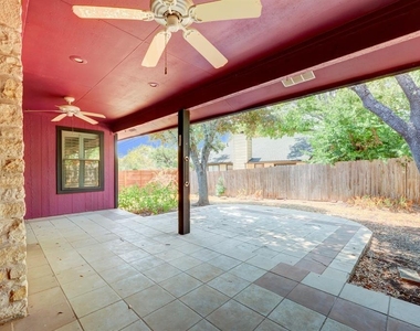 1704 Foxfire Dr - Photo Thumbnail 18