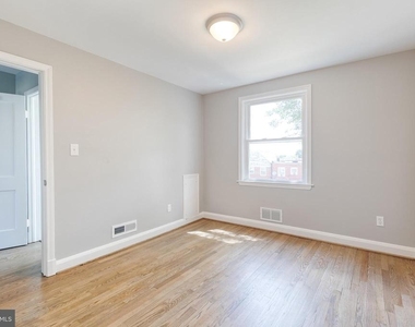 633 Lucia Avenue - Photo Thumbnail 12