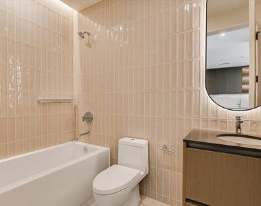 610 Davis St - Photo Thumbnail 10