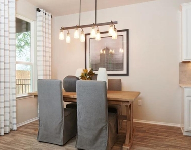 10204 Buckskin Horse Way - Photo Thumbnail 4