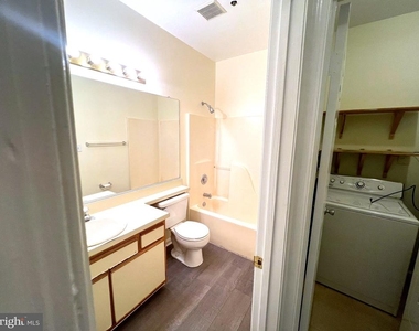 604 Moonglow Road - Photo Thumbnail 14