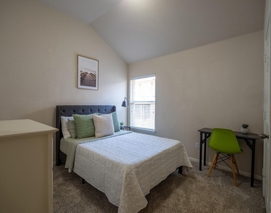 11620 Larch Valley Dr - Photo Thumbnail 16