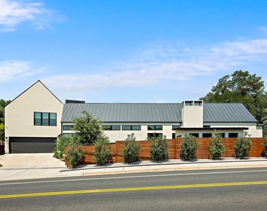2116 Kenwood Ave - Photo Thumbnail 20