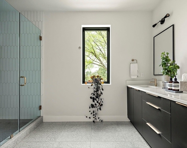 2116 Kenwood Ave - Photo Thumbnail 13