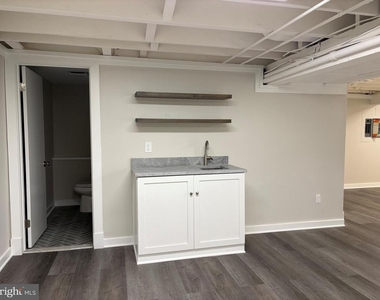 880 Doris Drive - Photo Thumbnail 8