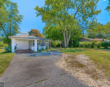 520 White Oak Drive - Photo Thumbnail 27