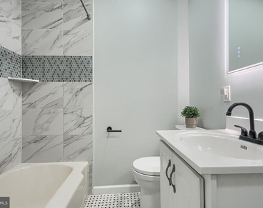 520 White Oak Drive - Photo Thumbnail 13