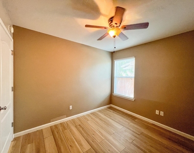 298 Jack Rabbit Ln - Photo Thumbnail 13