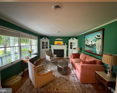 106 Kingsbridge Road - Photo Thumbnail 5