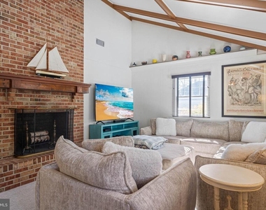106 Kingsbridge Road - Photo Thumbnail 14