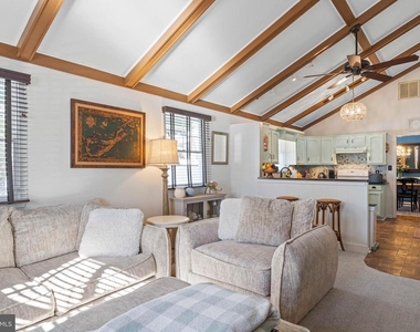 106 Kingsbridge Road - Photo Thumbnail 13