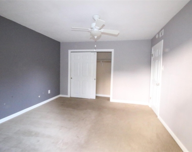 703 Castle Ridge Rd - Photo Thumbnail 2