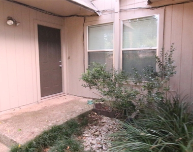 703 Castle Ridge Rd - Photo Thumbnail 1