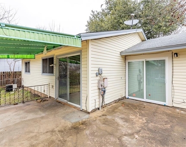 2325 Bendridge Trl - Photo Thumbnail 17