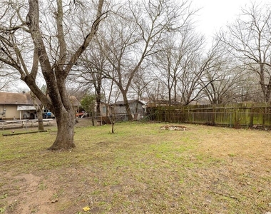 2325 Bendridge Trl - Photo Thumbnail 20