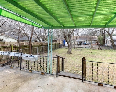 2325 Bendridge Trl - Photo Thumbnail 15