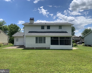 517 Garrick Road - Photo Thumbnail 4