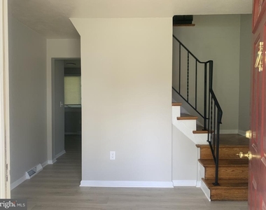 517 Garrick Road - Photo Thumbnail 7