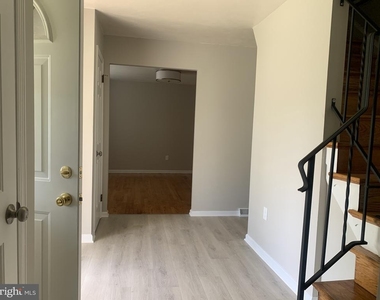 517 Garrick Road - Photo Thumbnail 8