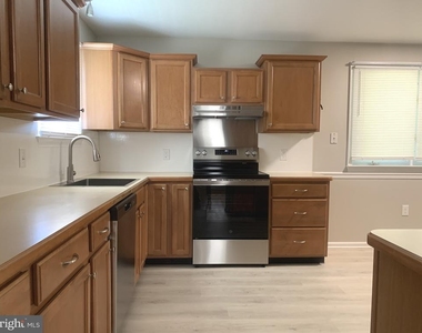 517 Garrick Road - Photo Thumbnail 16