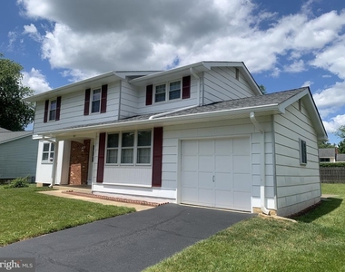 517 Garrick Road - Photo Thumbnail 1