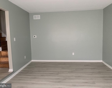 517 Garrick Road - Photo Thumbnail 13