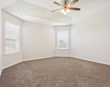 5830 Copano Rd - Photo Thumbnail 17