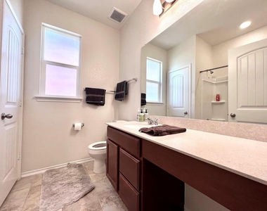 7900 W Crystalbrook - Photo Thumbnail 7