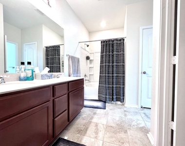 7900 W Crystalbrook - Photo Thumbnail 25