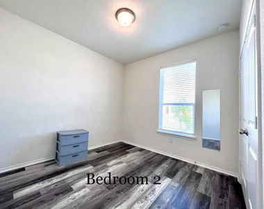 7900 W Crystalbrook - Photo Thumbnail 5