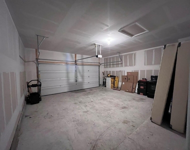 7900 W Crystalbrook - Photo Thumbnail 14