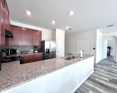 7900 W Crystalbrook - Photo Thumbnail 18