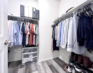7900 W Crystalbrook - Photo Thumbnail 24