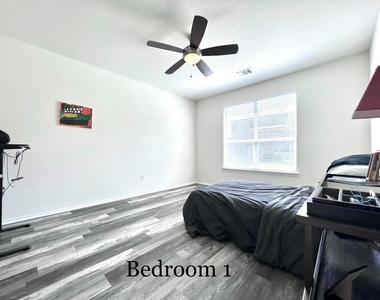 7900 W Crystalbrook - Photo Thumbnail 21