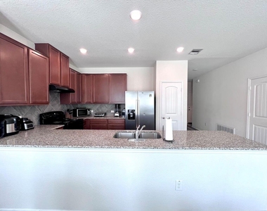 7900 W Crystalbrook - Photo Thumbnail 16