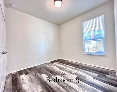 7900 W Crystalbrook - Photo Thumbnail 9
