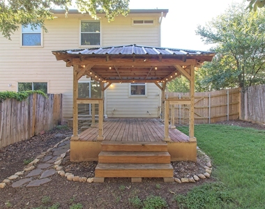 2903 Whisper Oaks Ln - Photo Thumbnail 6