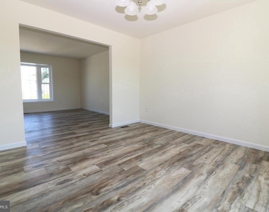 72 Filbert Drive - Photo Thumbnail 5