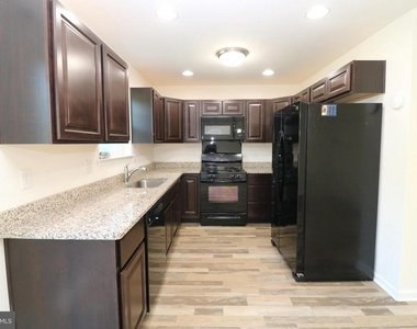 120 Salerno Drive - Photo Thumbnail 6